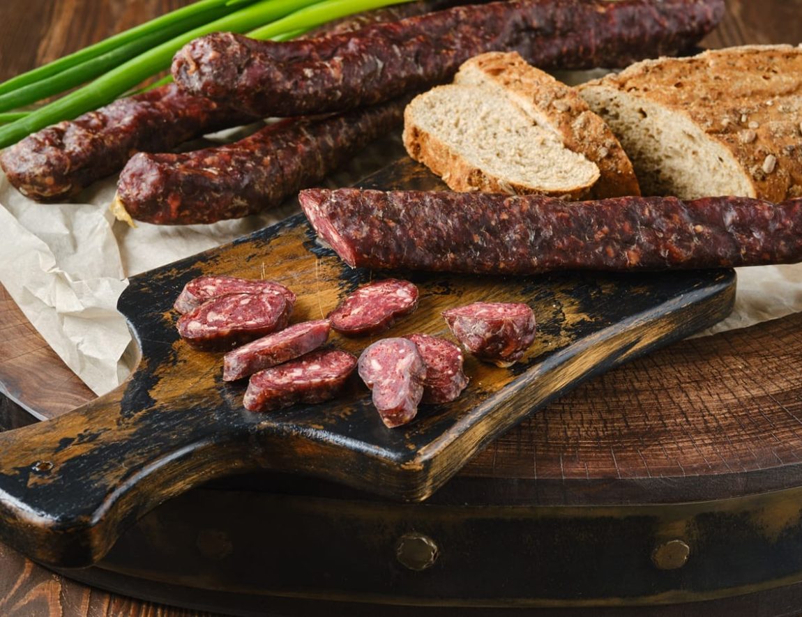 kiełbasa z jelenia